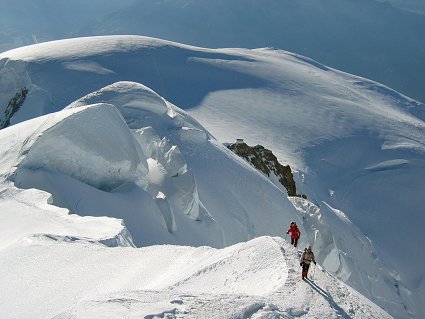 Mont Blanc voie normale: sur l'arrête des bosses