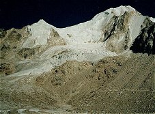 Larkya Peak  : 7 100 m