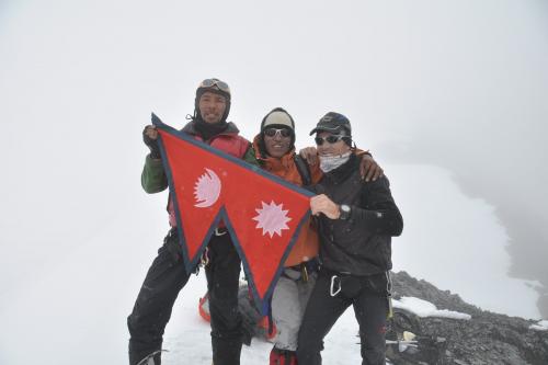 Tapa Peak 2011